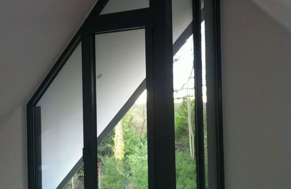 93c3ac6f90364298922ec6f822e2555c